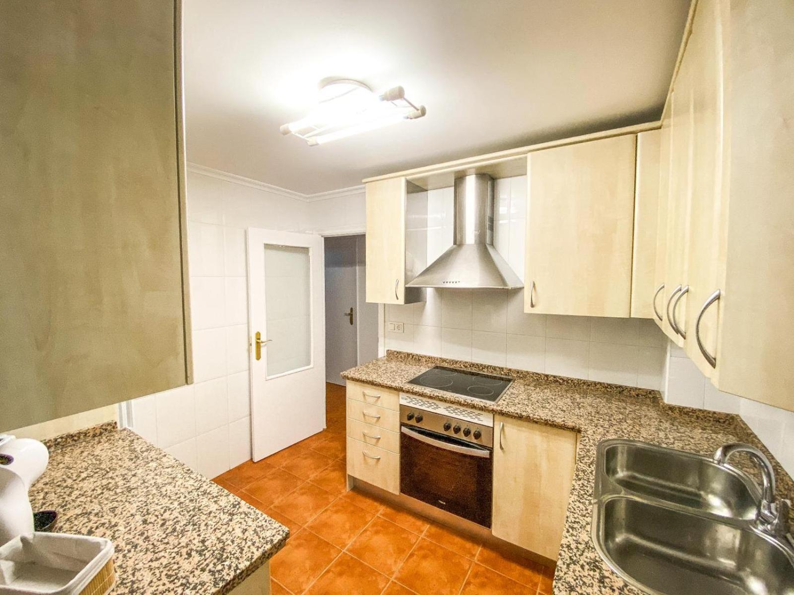 סלאמנקה Residencial Leyra, Piso Centrico De 6 Habitaciones, 8 Camas מראה חיצוני תמונה